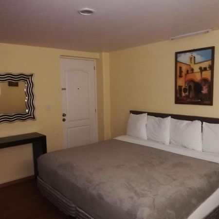 Hotel Torre Esmeralda Chilpancingo de los Bravos Bagian luar foto
